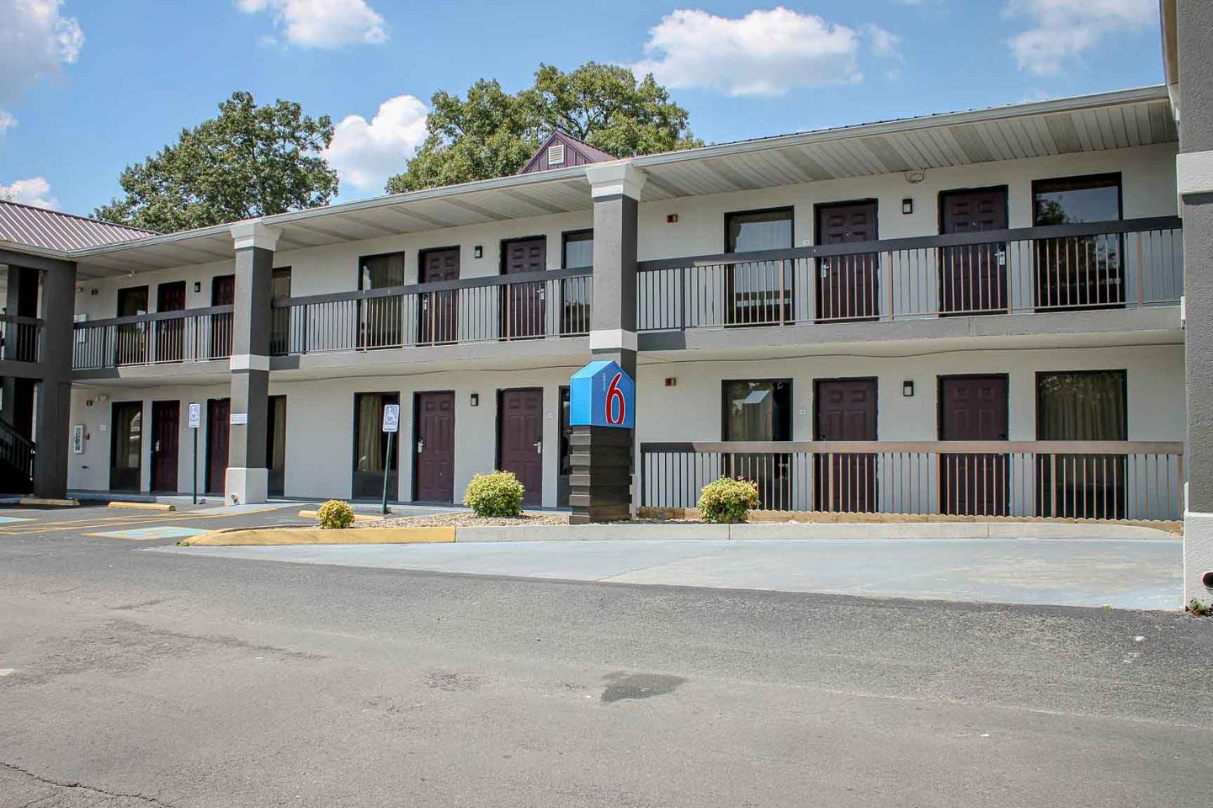 Motel 6 Knoxville, Tn - East מראה חיצוני תמונה